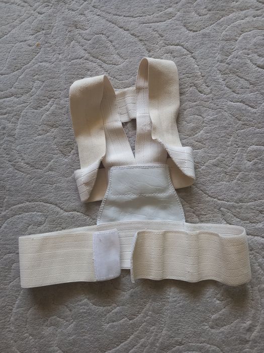 Колан/корсет  за гръб/ изправяне на стойка. Размер М.