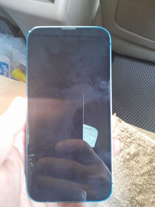 Айфон 13 продам не новый буу