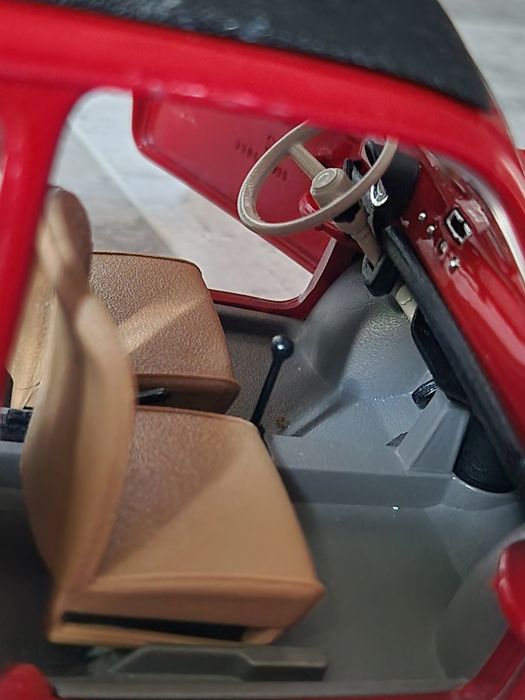 Vând machetă auto de colecție Fiat 500,