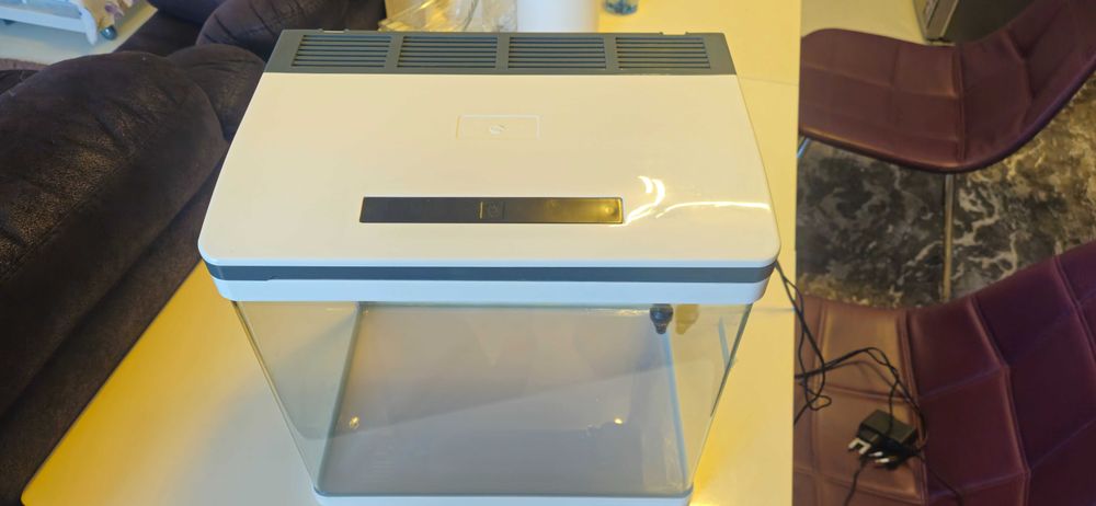 Acvariu Complet pentru pesti -  27L