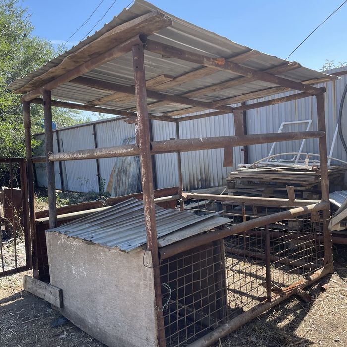 Продам клетку вальер.