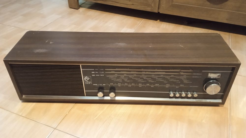 Radio SBR-R33 Belgia 1968, superheterodina, functionabil