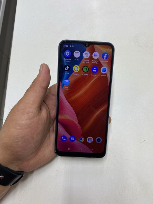 Realme 30C. В идеальном состояний