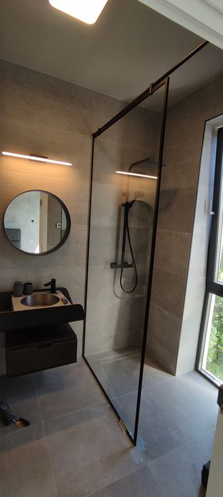 Cabine de dus din sticla