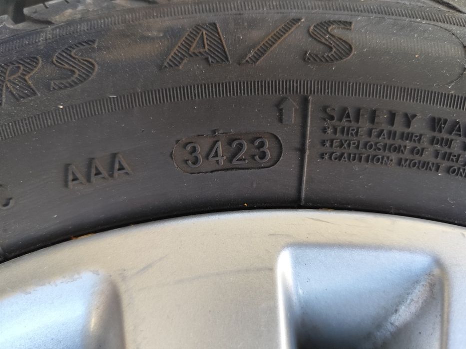 205/55/16 всесезонни с джанти