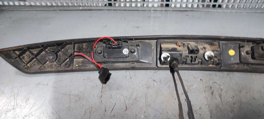 Buton deschidere haion+lumini numar+camera volkswagen vw tiguan 2009
