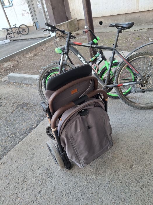 Детская коляска   хорошая