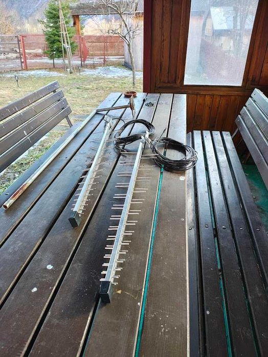 Antene duale MiMo 4G Yagi A4012, castig total 24 dBi (2x12 dBi)