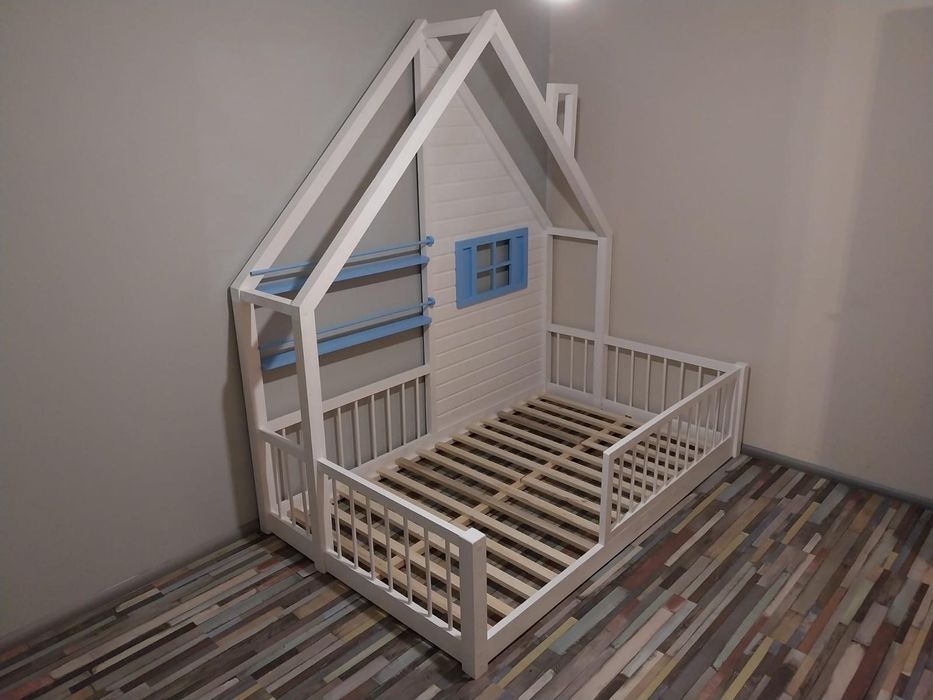 Pat Montessori copii din lemn masiv – modele la comandă, livrare în to