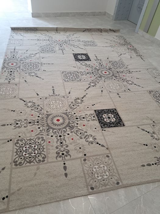 Продам ковёр бу в хорошем состоянии