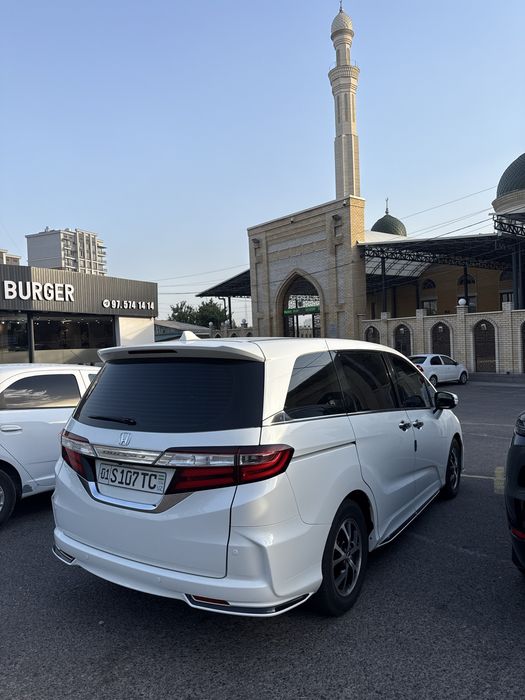 Honda  Odyssey  Yaponya. Отличная авто для семьи. Минивен.
