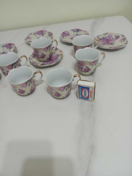 Продам красивый сервиз