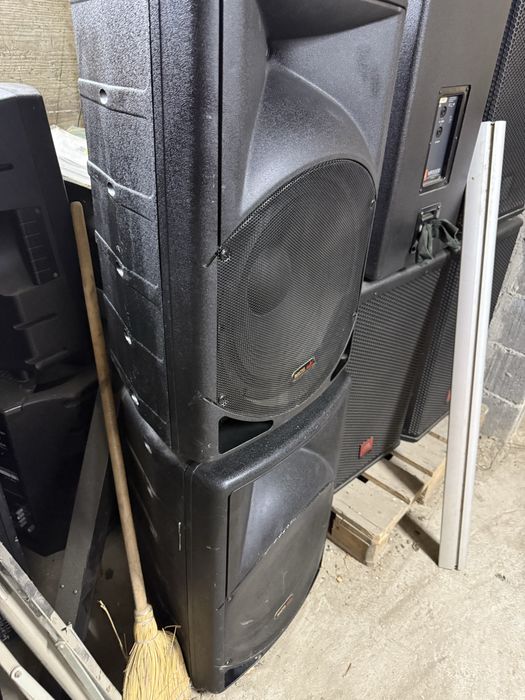 Qsc Rmx 4050/2450 ,Samson sxd7000 2 buc  (nu Dynacord/Rcf/FBT /JBL/cervin vega /Yamaha /HK Audio /Bose/Mackie/allen heath / crown /Harman Kardon )