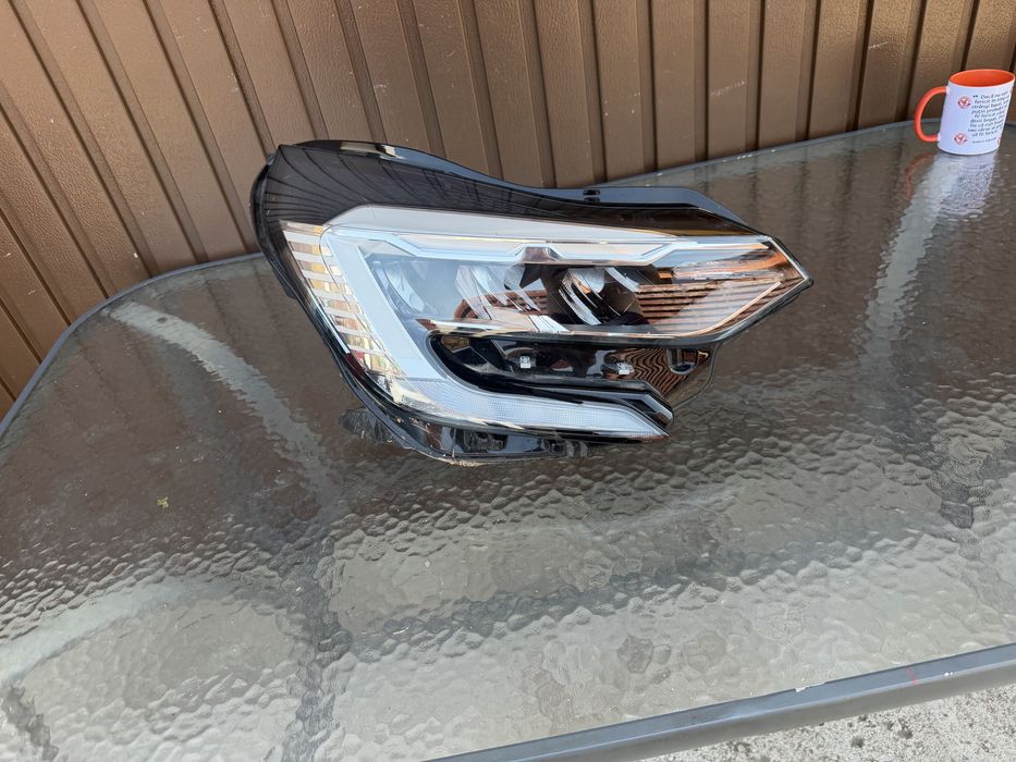 Far dreapta renault captur 2