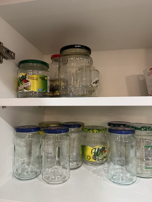 Банки разного размера
