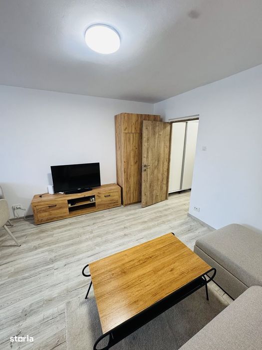 Garsoniera, Berceni, Izvorul Rece