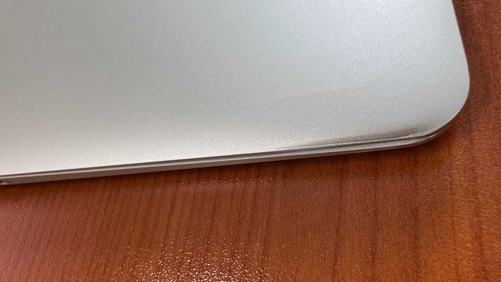 MacBook Air 11" (Early 2015) 128GB 4GB RAM Core i5