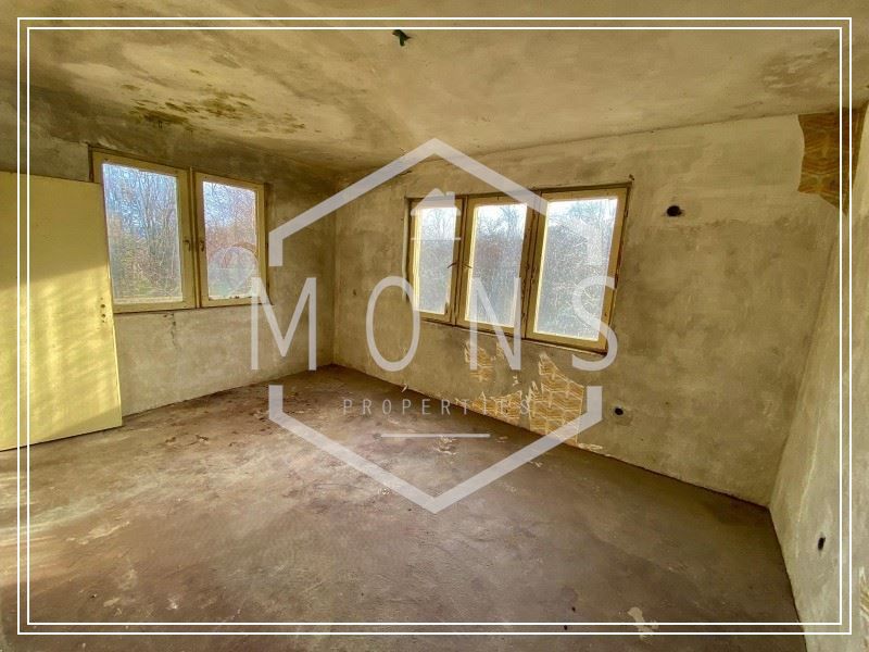 Продава се Парцел в с. Върбица, Област Велико Търново - 2000 кв.м за 3 €/кв.м - Снимка #2