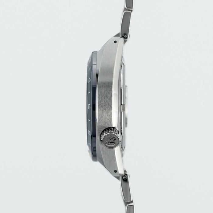 Grand Seiko Sport SBGN021