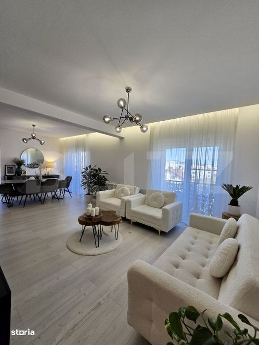 Penthouse de vanzare, 120 mp + 60 mp terasa, zona Unirii
