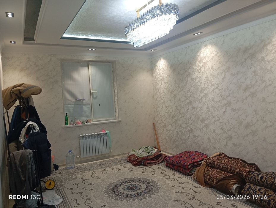 2 хонали уй Чоштепа метро ёнида