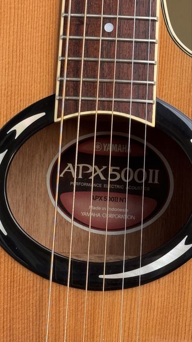 Yamaha APX500II - електро-акустична китара