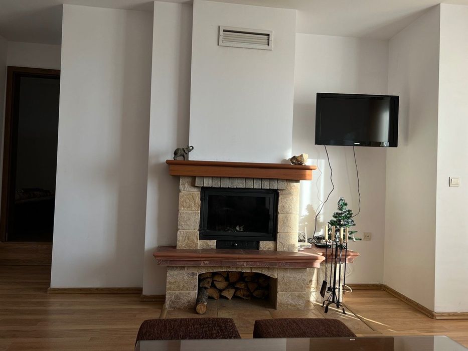 тристаен апартамент в Банско