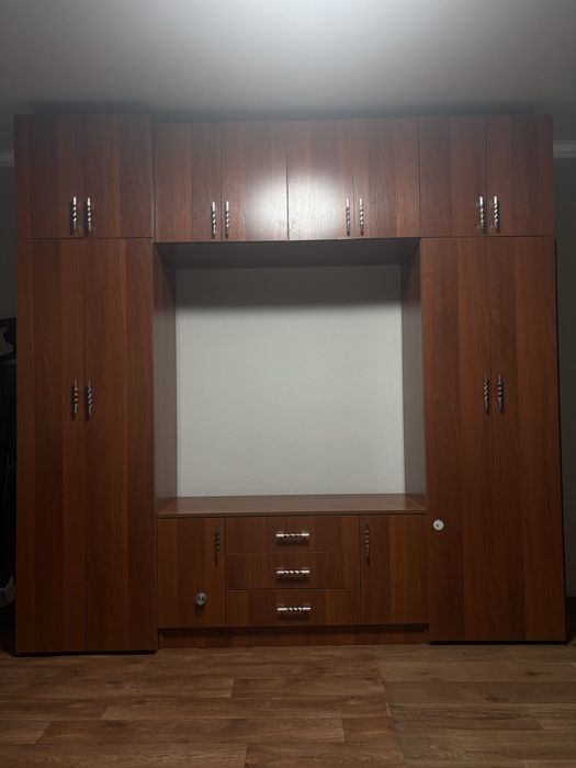 Стенка в гостиную