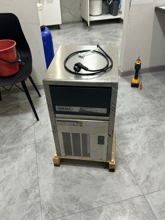 ледогенератор Brema CB184A HC