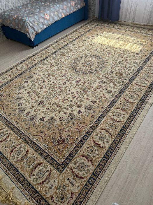 Продам ковры в хорошем состоянии