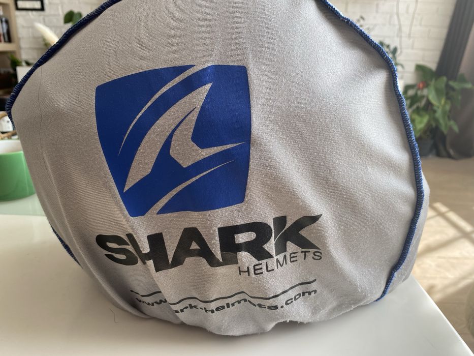 Каска Shark Speed R Avenger