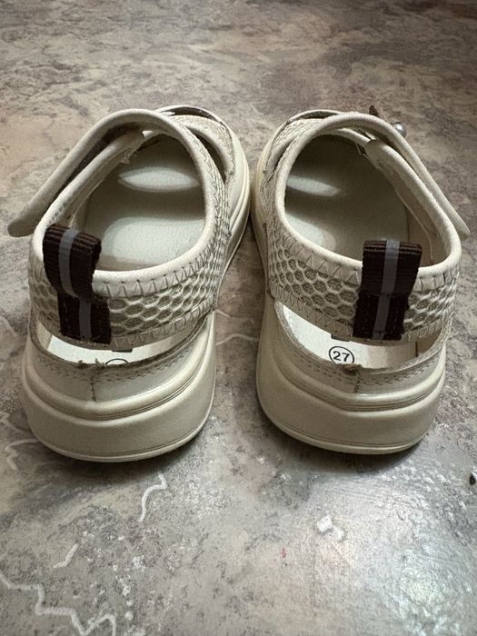 Сандалии на девочку