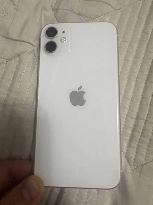 IPhone 11 с коробкой
