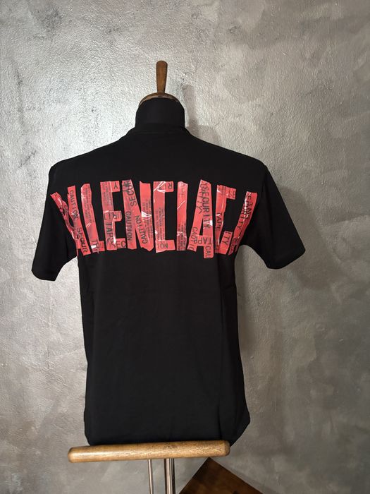 Tricou Balenciaga