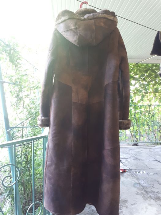 Дублёнка с капюшоном