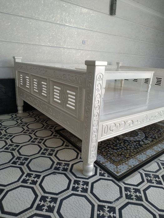 Продаю тапчан отличный из ореха