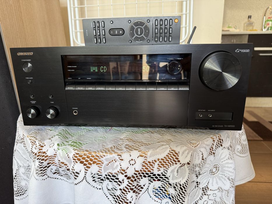 Onkyo TX-NR555 Bluetooth Wi-Fi