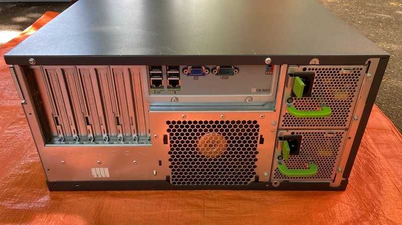 Server Fujitsu Primergy TX200 S6 tower