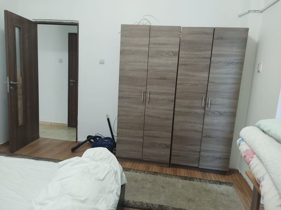 Închiriez ap.2 camere