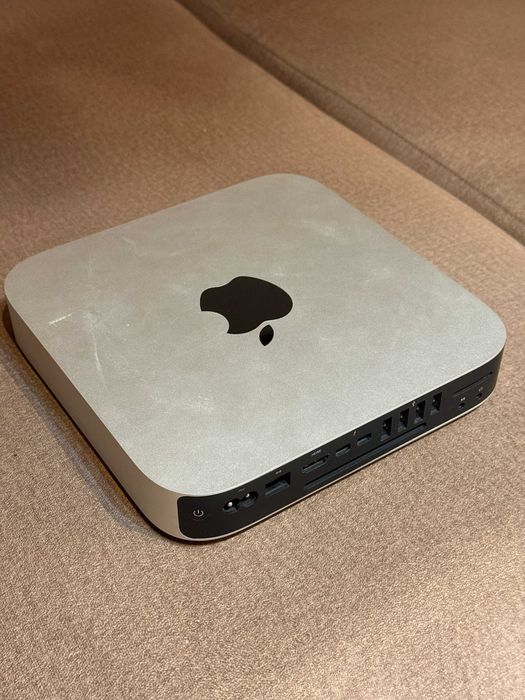 MacMini 2014, i5 2.6Ghz, 8GB ram, 512 Kingston SSD