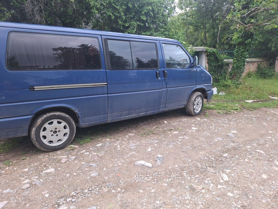 Бус т4 2.4 дизел 8+1