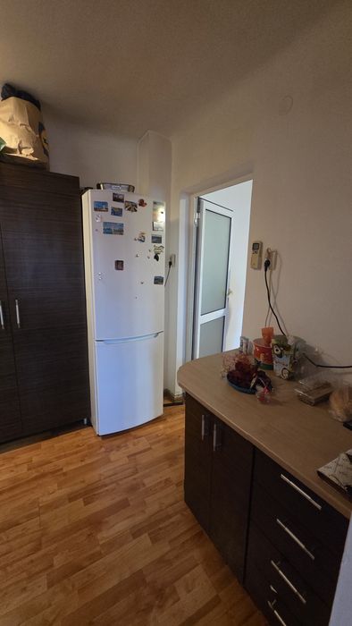 Vand apartament 2 camere decomandat, zona Rovine
