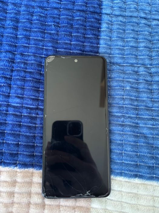 Телефон vivo v27e