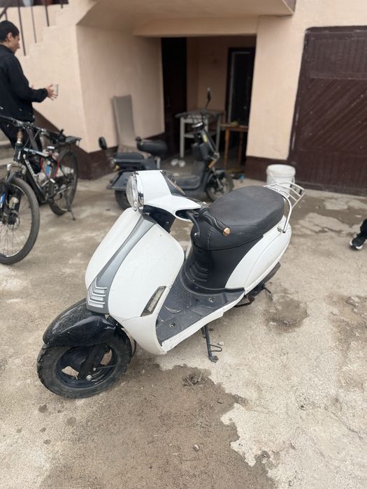 Продам скутор 49кубов