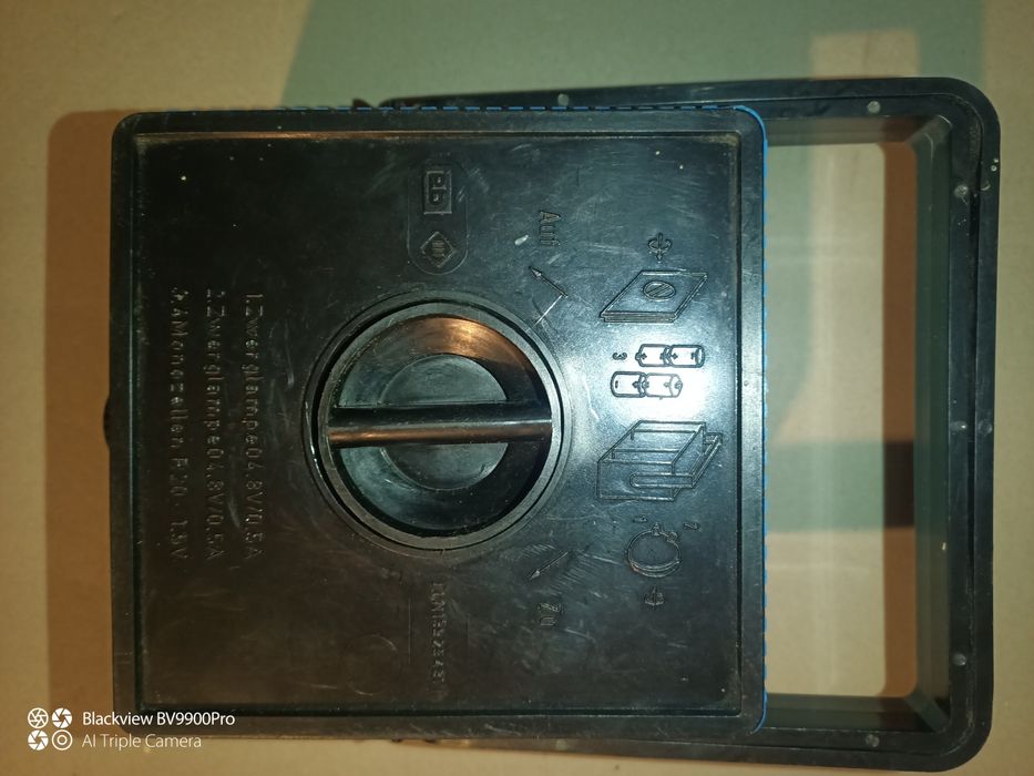 Lanterna mare cu baterii faarte puternica