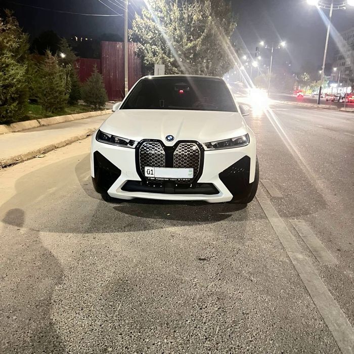 BMW ix40 электро