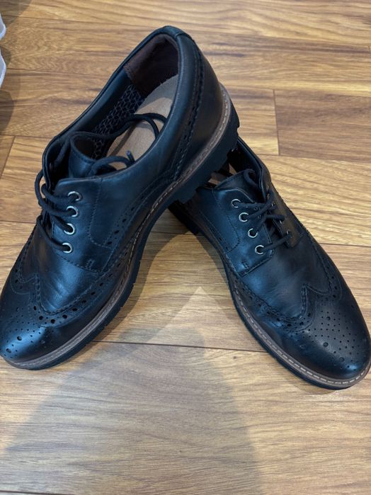Обувки Batcombe Wing Clarks черен