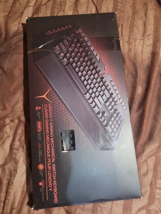 Tastatura Lenovo y gaming