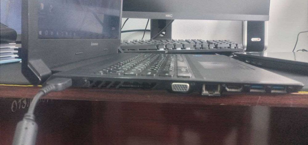 Noutbookning Lenovo(ноутбук леново)