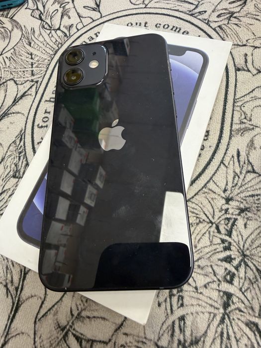 iPhone 12 Mini 64gb - перфектни, комплект, 100% батерия